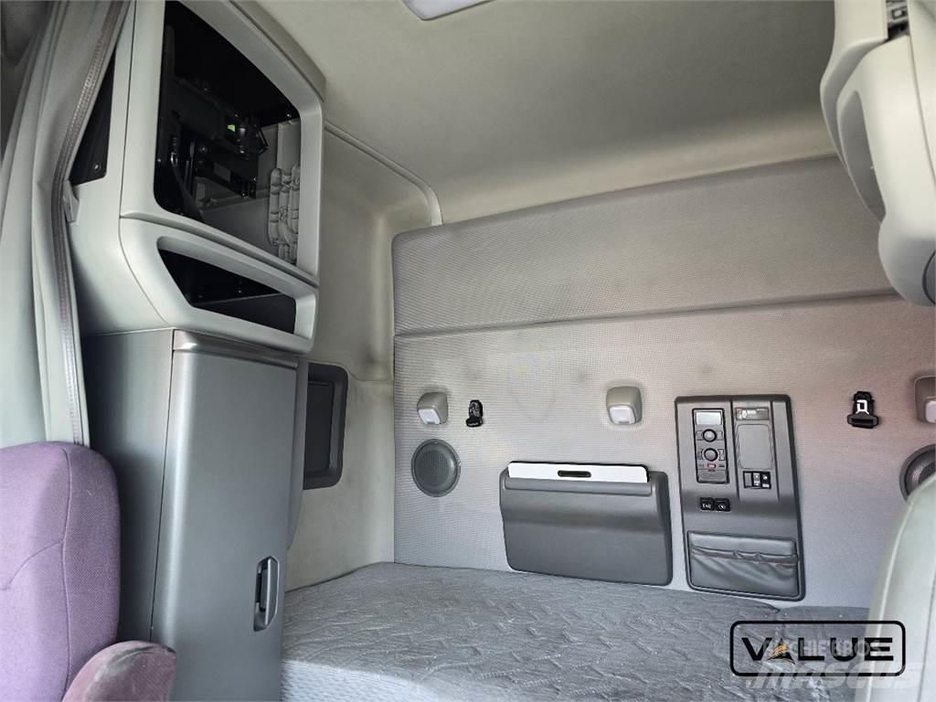 Volvo VNL740 Ciągniki siodłowe