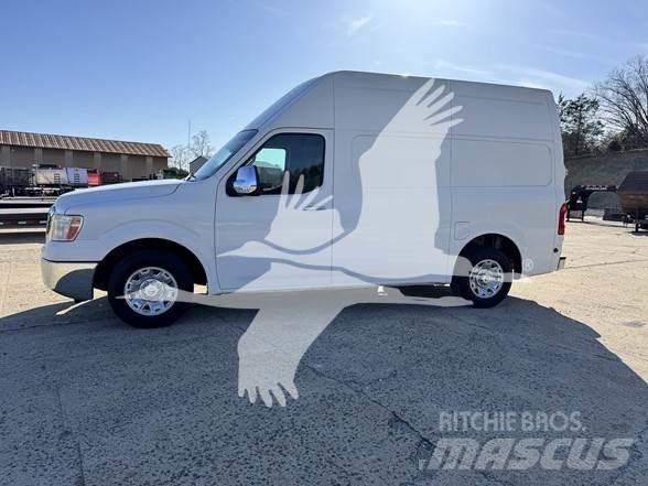 Nissan NV2500HD Maszyny budowlane - Inne