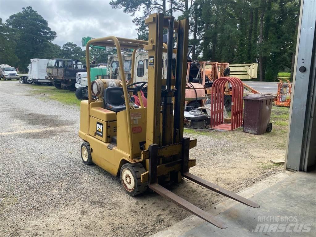 CAT T40B Maszyny budowlane - Inne