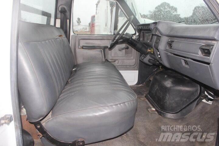 Ford F-600 Maszyny budowlane - Inne