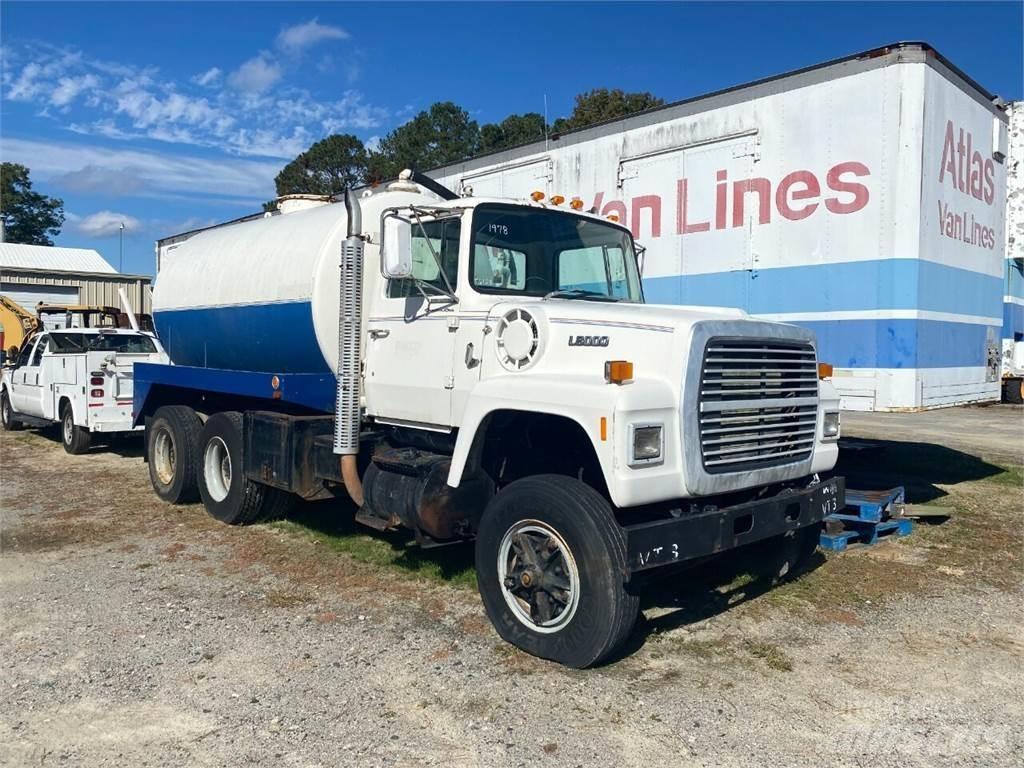 Ford L8000 Maszyny budowlane - Inne