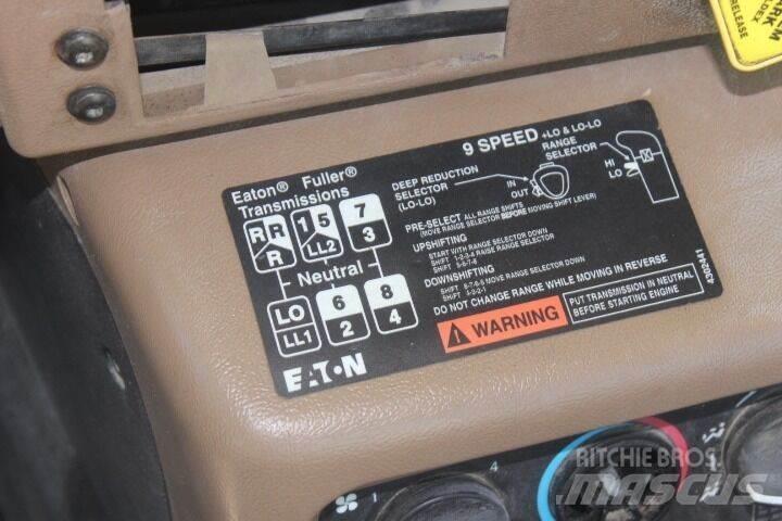 Mack CV513 Maszyny budowlane - Inne