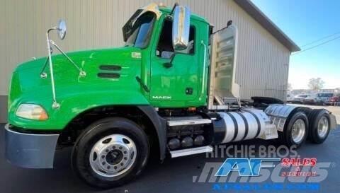 Mack CXU613 Maszyny budowlane - Inne