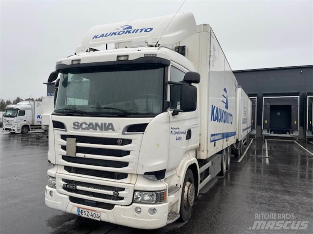 Scania R520 Samochody ciężarowe ze skrzynią zamkniętą