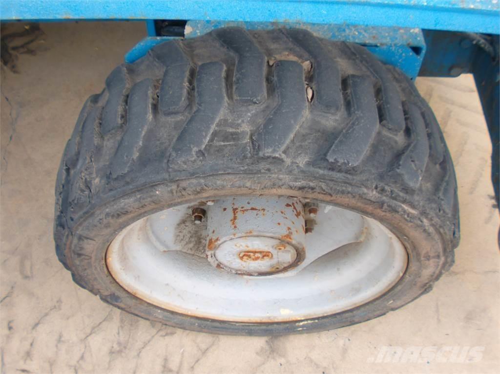 Genie GS4390RT Podnośniki nożycowe