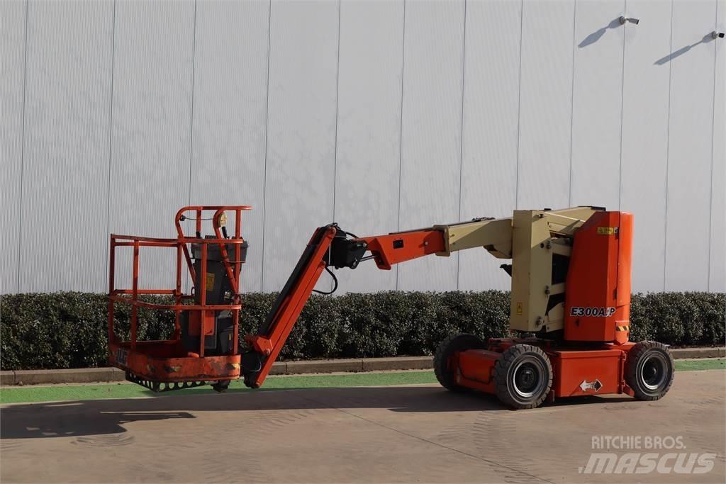 JLG E300AJP Podnośniki przegubowe