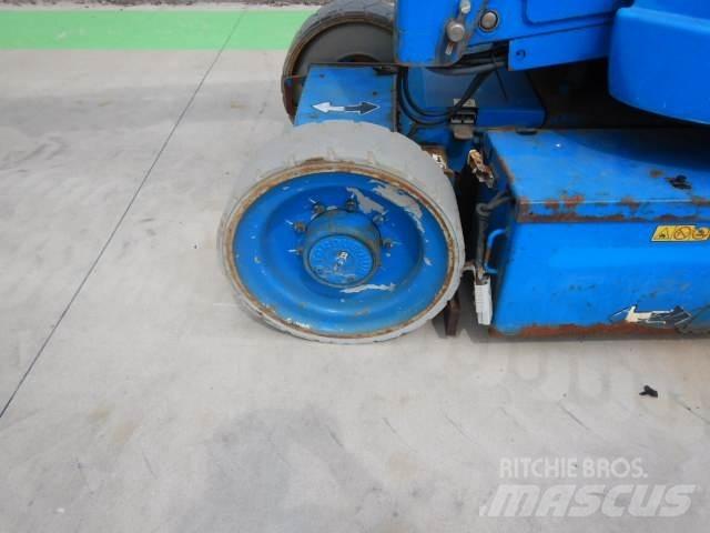 JLG E300AJP Podnośniki przegubowe