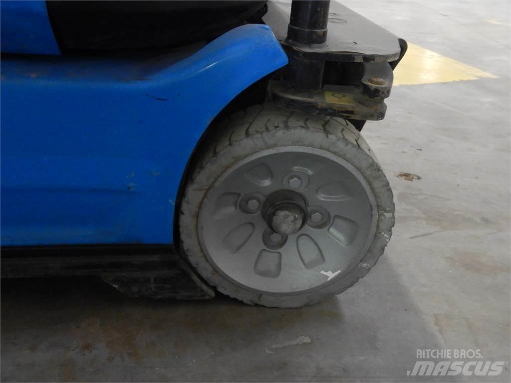 Manitou 100VJR Podnośniki masztowe