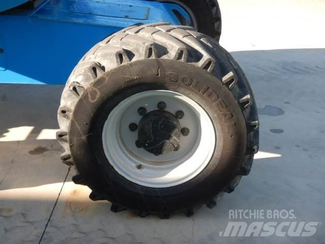 Manitou 200ATJ Podnośniki przegubowe