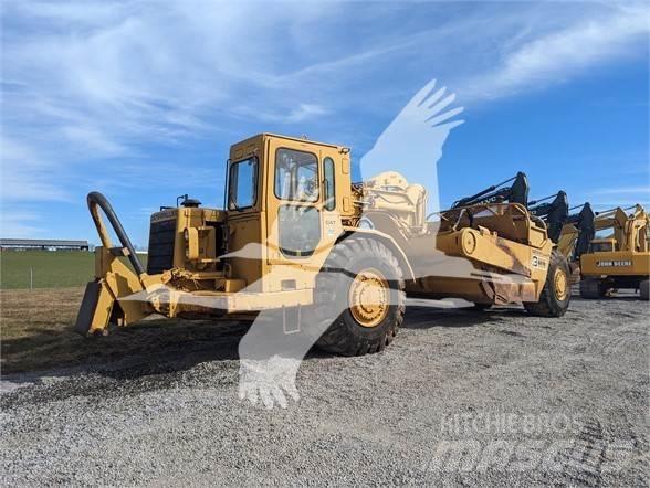 CAT 627B Skrobaki