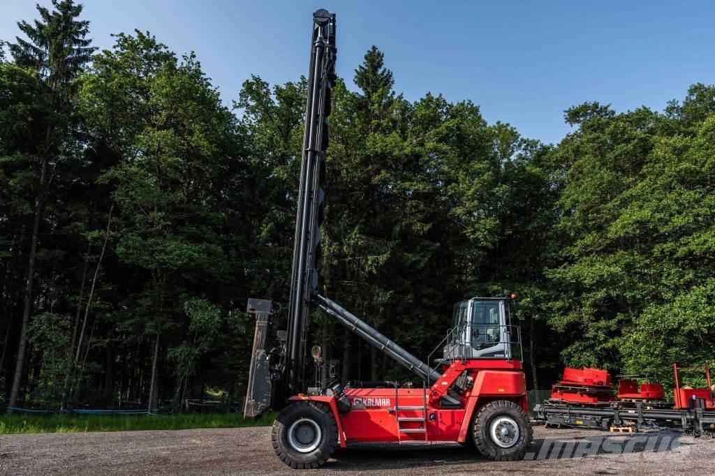 Kalmar DCG90-45ES8 Wozy do składowania i transportu kontenerów