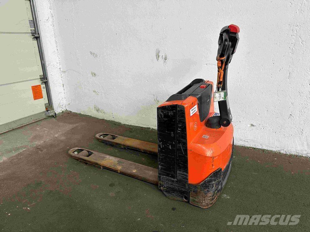 Toyota LWE 140 Wózki widłowe unoszące