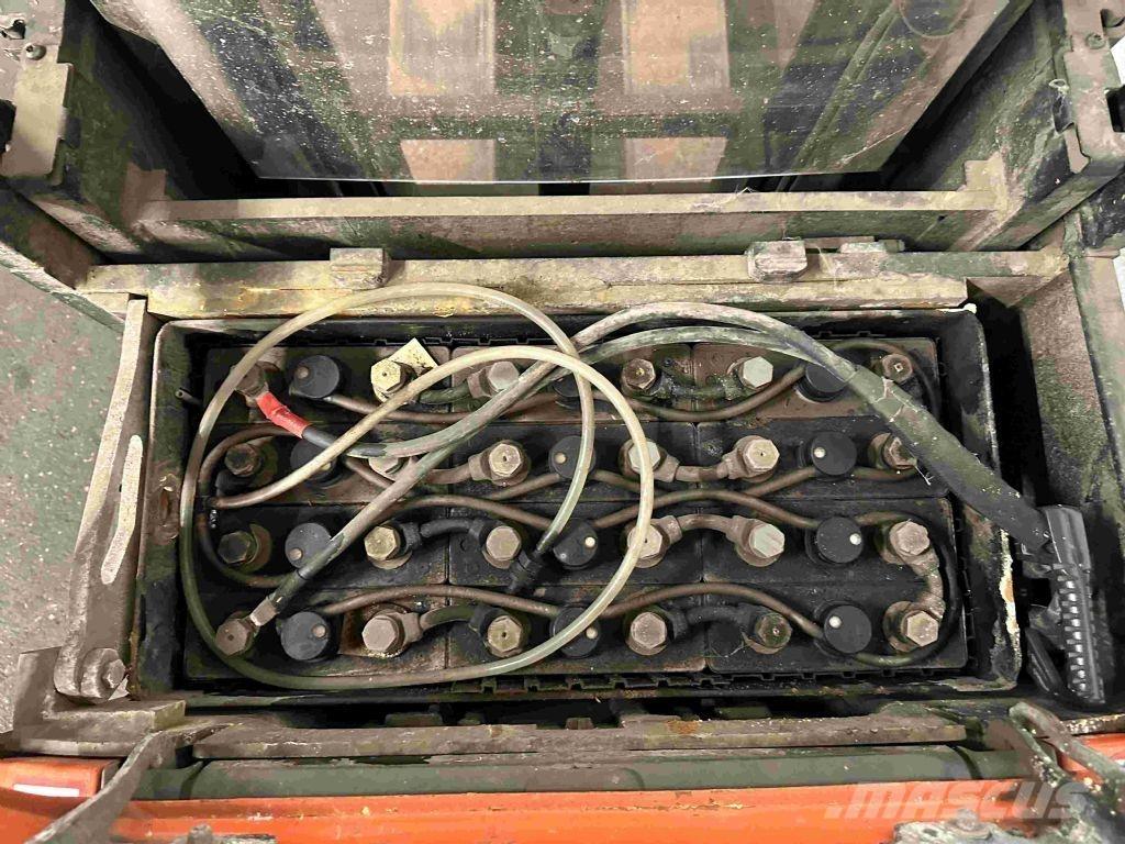 Toyota SPE 200 D Wózki widłowe unoszące z dyszlem