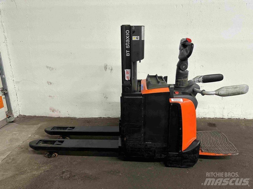 Toyota SPE 200 DN Wózki widłowe unoszące z dyszlem