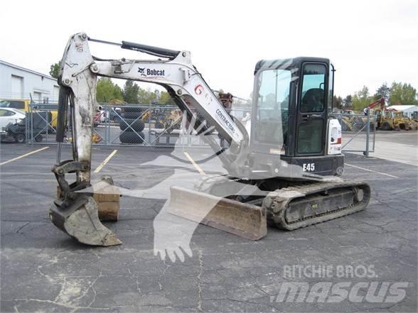 Bobcat E45 Minikoparki