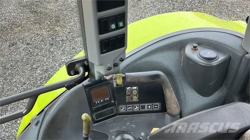 CLAAS 697 Ciągniki rolnicze
