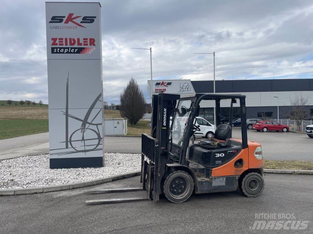 Doosan D30S-5 Wózki Diesla