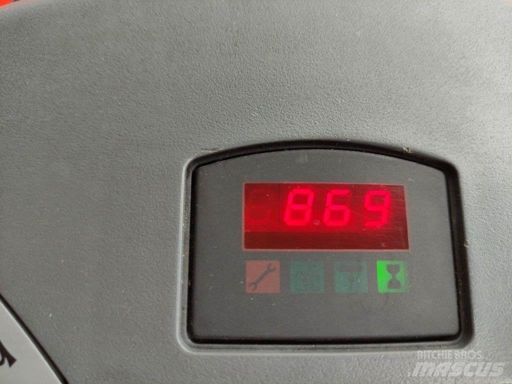 BT LPE240 Wózki widłowe unoszące