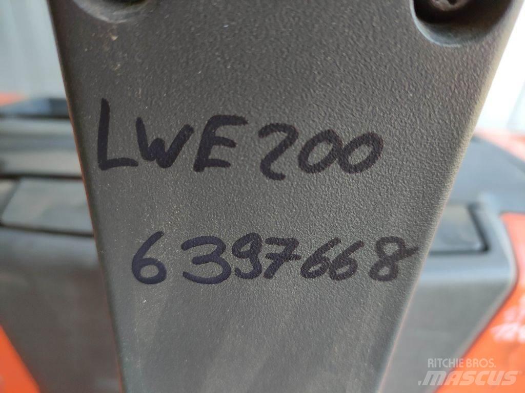BT LWE200 Wózki widłowe unoszące