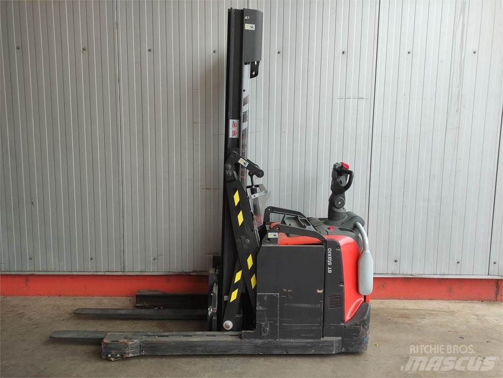 BT SPE120 XR Wózki widłowe wysokiego składowania