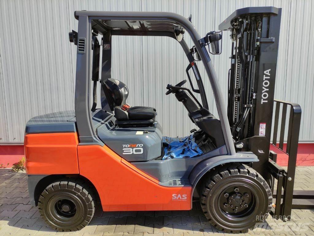 Toyota 52-8FDF30 Wózki Diesla