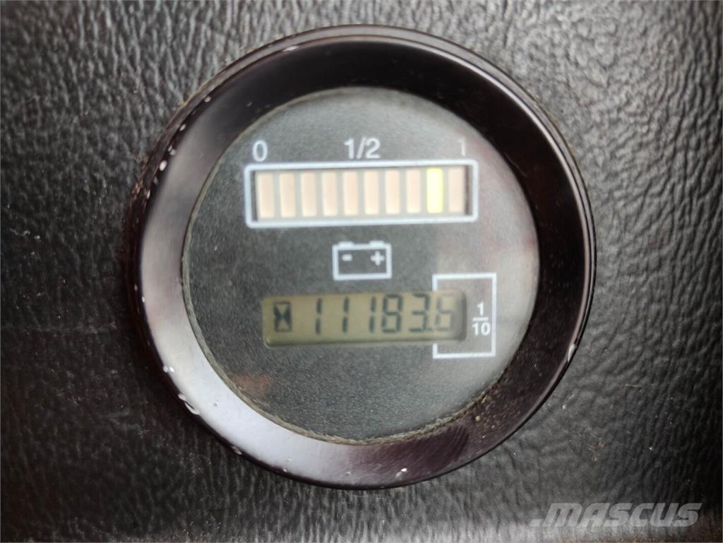 Toyota SLL 16 Wózki widłowe unoszące z dyszlem