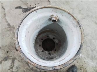 Valmet 820 24x22,5