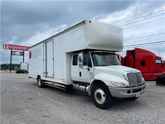 International 4300 DT