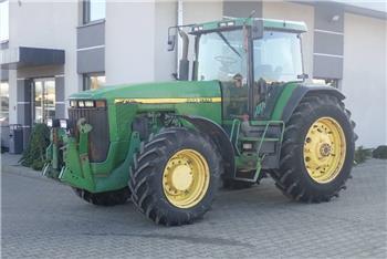 John Deere 8200