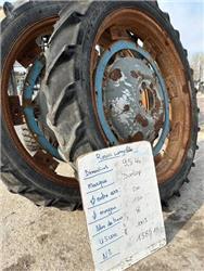 Dunlop 9.5R44