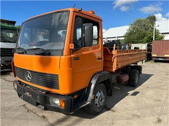Mercedes-Benz 814