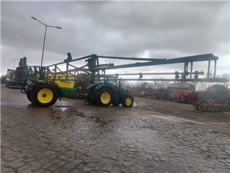 John Deere R740i