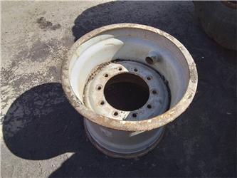 Valmet 901 22x24,5