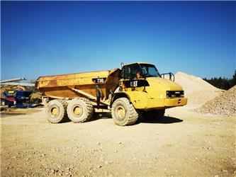 Caterpillar 730