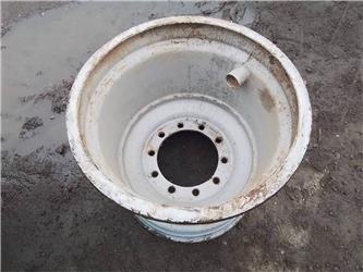 Valmet 890 24x26,5