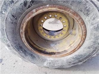 John Deere 1470D 24x26,5