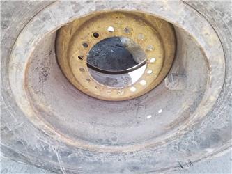 John Deere 1470D 24x26,5