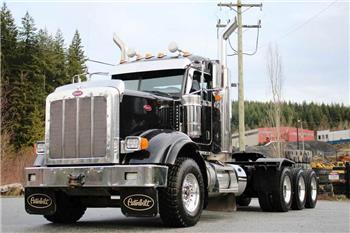 Peterbilt 367H Extended Day Cab Tri Drive - X15 565 HP 18 Sp