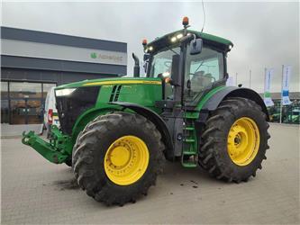 John Deere 7310R
