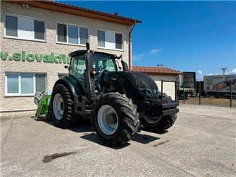 Valtra T234A traktor twintrack+mulcher vin 030