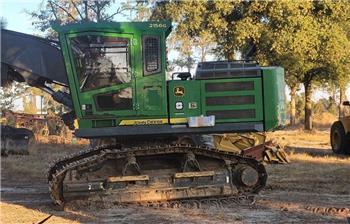 John Deere 2156G