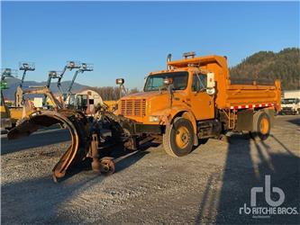 International 4900