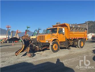 International 4900
