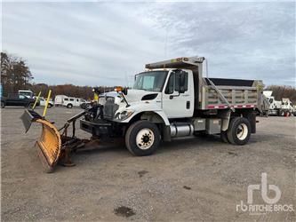 International 7400 SFA