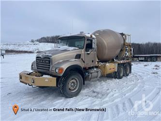 Mack CV713 GRANITE