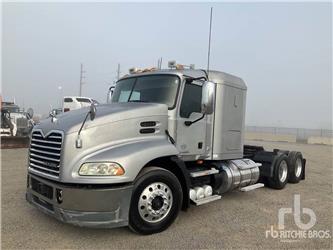 Mack CXU613