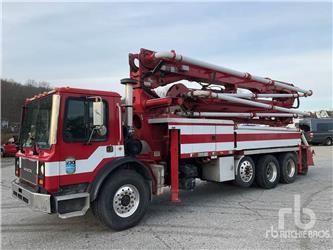 Mack MR688S