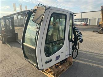 Liebherr R 924 COMPACT