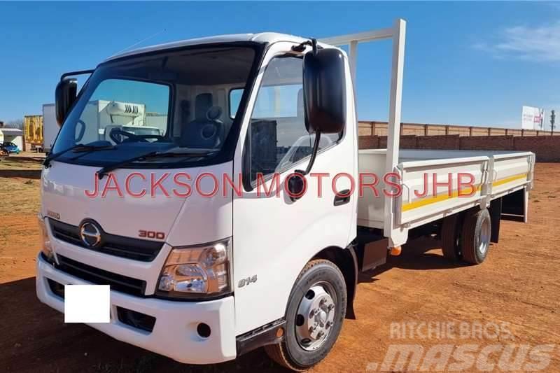Hino 300, 915 WITH NEW 5.4 METRE DROPSIDE Inne