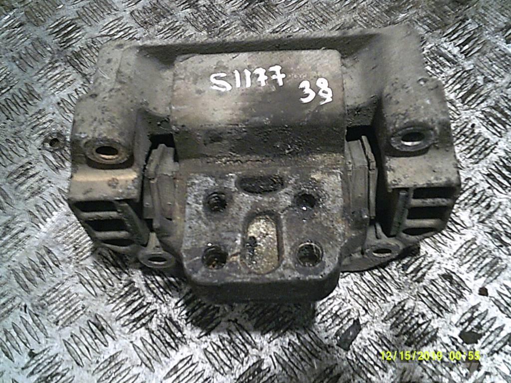Scania 1177 G440, engine cushion Silniki